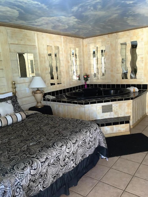 Americas Best Value Inn and Suites -Yucca Valley image 63